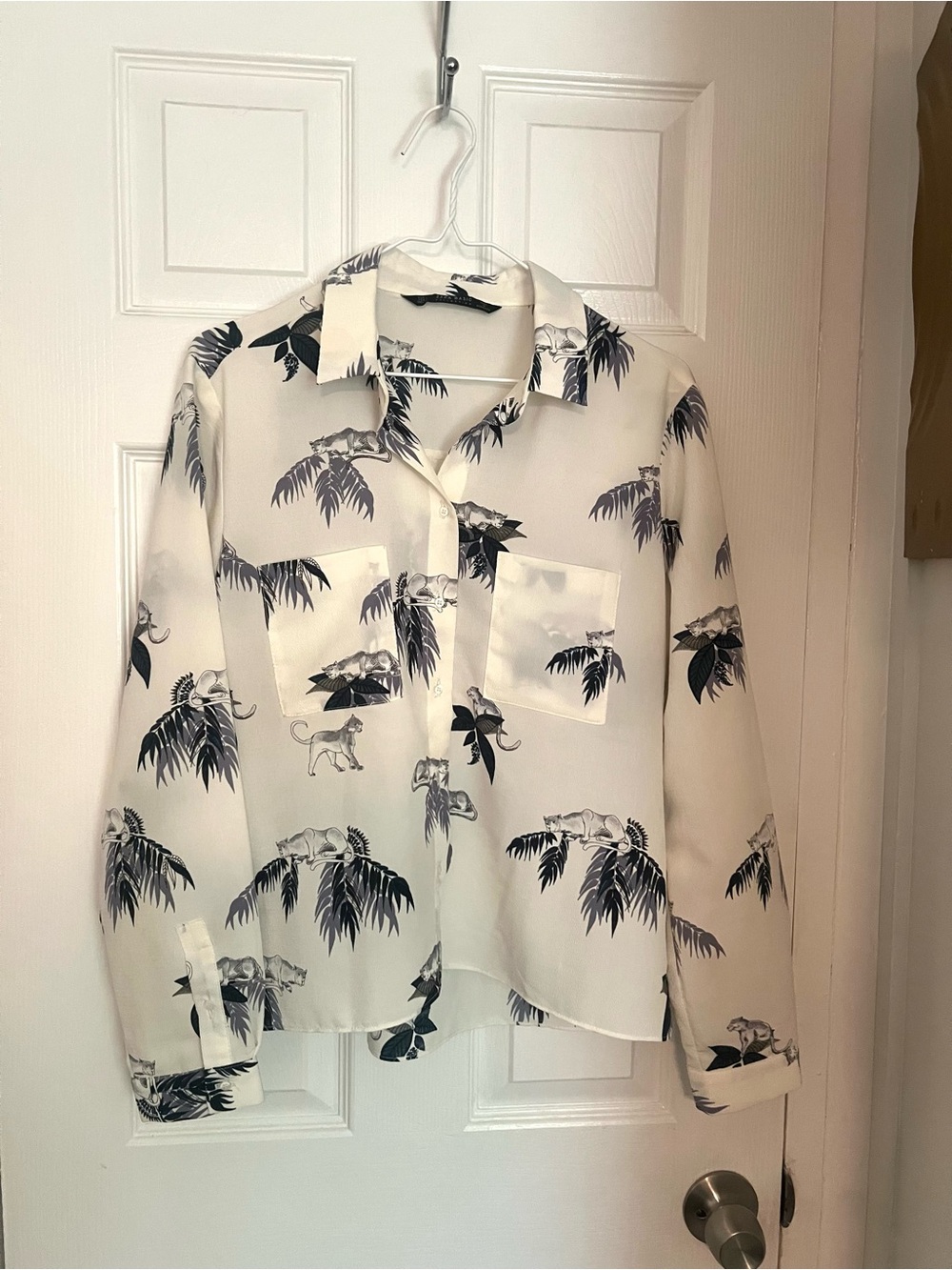 Zara White Button-Down Shirt with Black Jungle Print